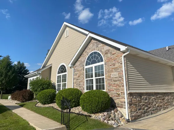 5242 E 109th Pl, Winfield, IN 46307