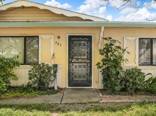 907 Ash Ave, Los Banos, CA 93635