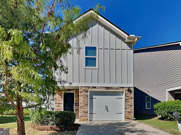 1092 Benfield Rdg W, Conyers, GA 30012
