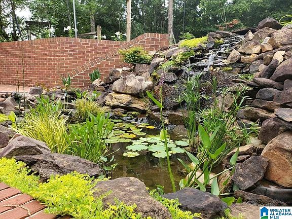 5th image of 1300 Booger Holw