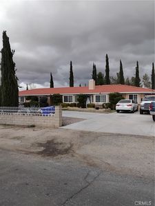 15377 Blackfoot Rd, Apple Valley, CA, 92307