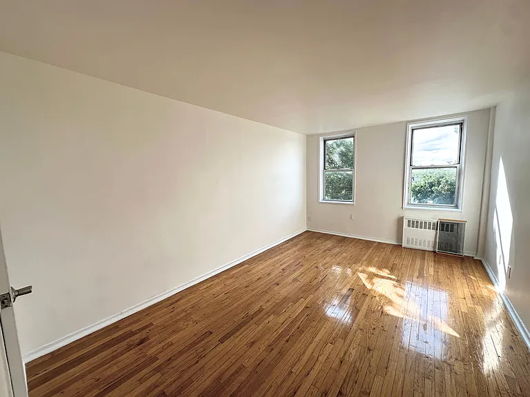 22410 Jamaica Ave #3F — Photo 2