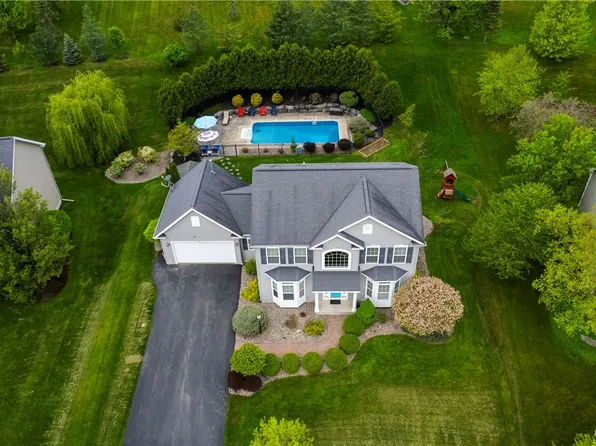 5061 Yellow Wood Pkwy, Jamesville, NY 13078