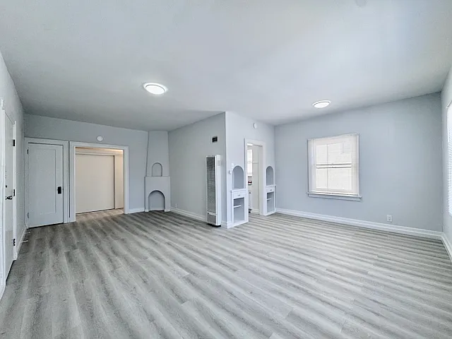 1140 E 1st St #6 — Photo 16