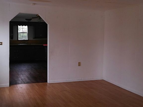 connects into the kitchen