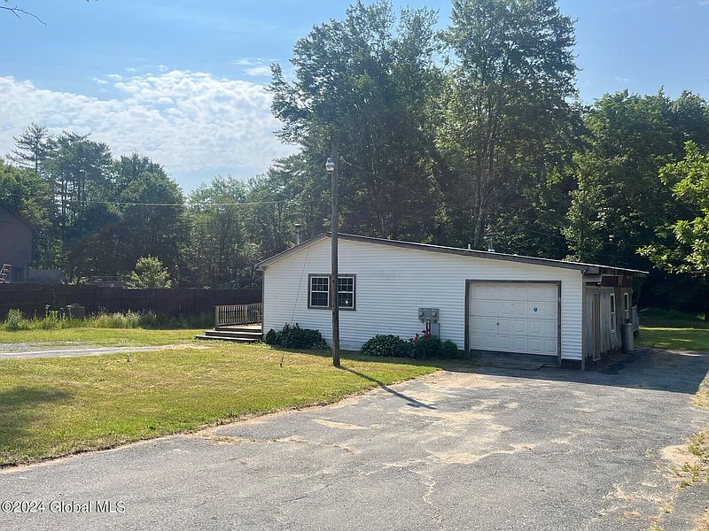 3rd image of 111 Comstock Road