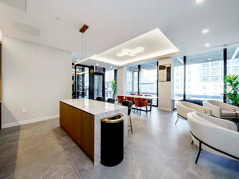 45-30 Pearson St #6A — Photo 20