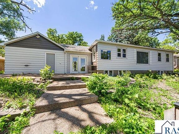 4th image of 775 Shoreacres Dr