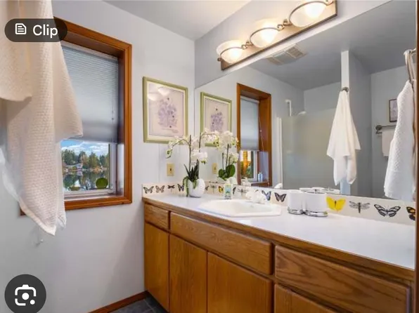 (undisclosed Address), Federal Way, WA 98003