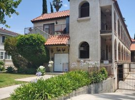 88 S San Marino Ave, Pasadena, CA