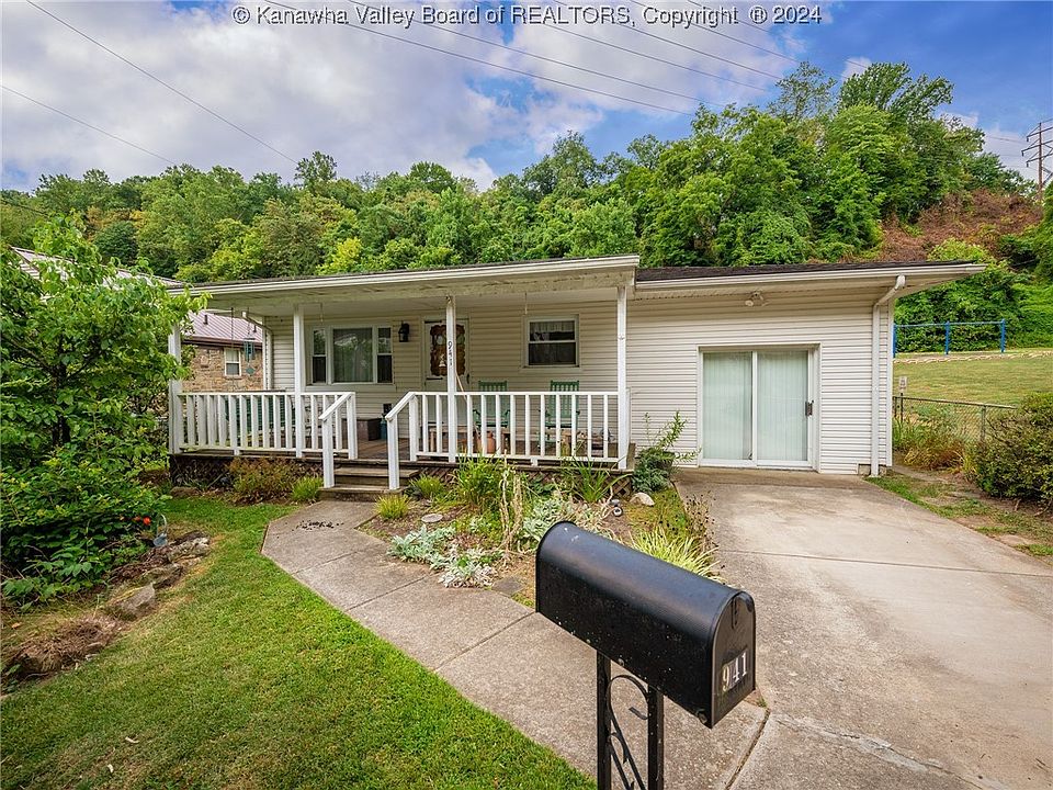 1st image of 941 Woodward Dr