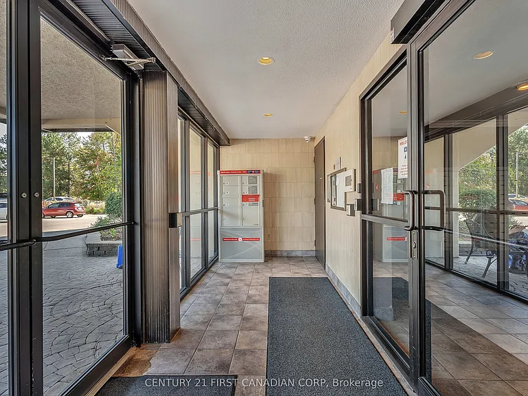 600 Grenfell Dr #1010 — Photo 32