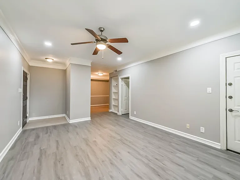 2700 Revere St #127 — Photo 9
