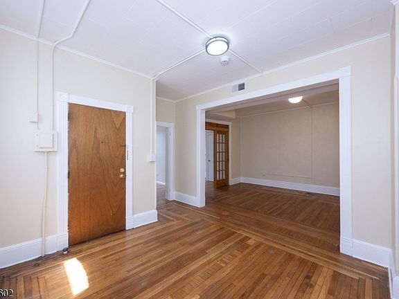 4th image of 36 E Main St #A