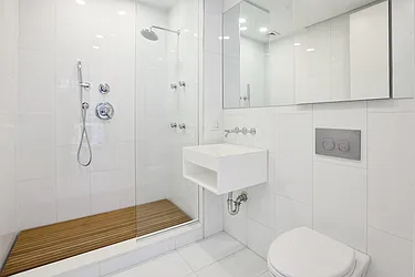 Sold by Isen & Company : Real Estate Advisors