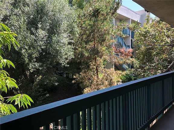 5th image of 424 N Bellflower Blvd Unit 202