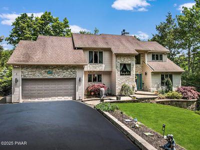 104 Chapel Ct, Greentown, PA, 18426