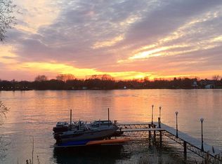 23369 Country Club Ln, Grosse Ile, MI 48138
