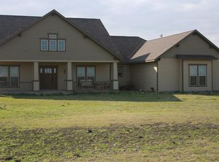 650 N Armstrong Rd, Venus, TX 76084