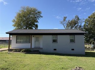 142 Maywood Dr, Martin, TN 38237
