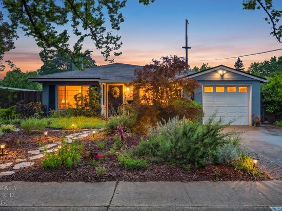 4804 61st St, Sacramento, CA 95820
