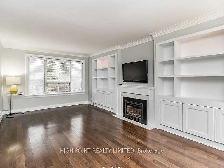 1090 Kipling Ave — Photo 3