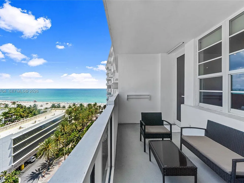 100 Lincoln Rd #1127