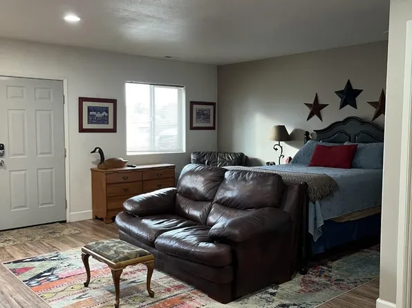 18600 Couch Market Rd #1, Bend, OR 97703