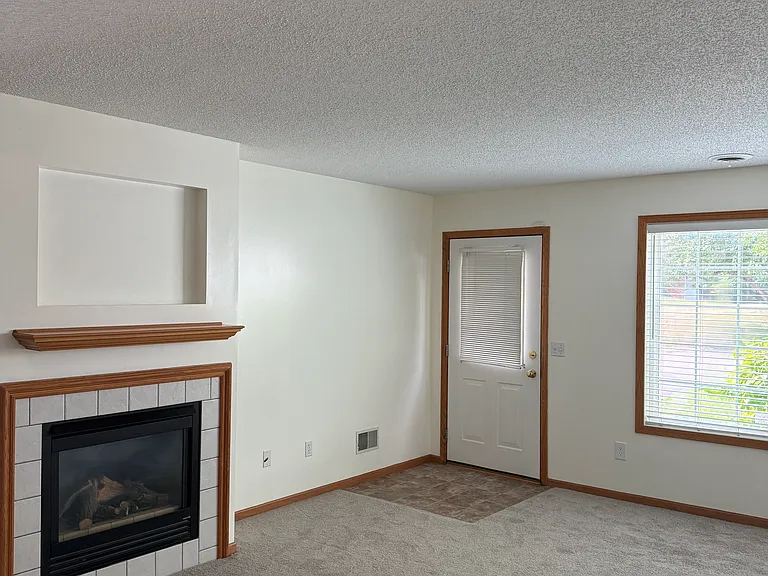 15758 Flackwood Trl — Photo 8