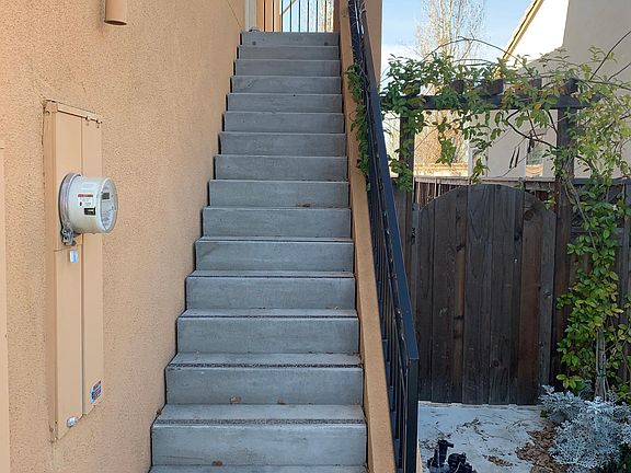 2nd image of 653 N Colcannon Dr #653