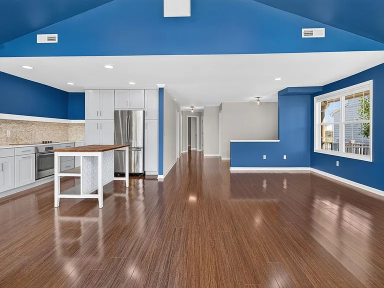 1035 Chester River Dr — Photo 10