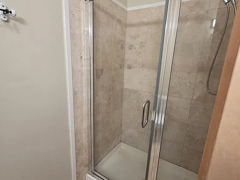 2597 Telegraph Ave #B — Photo 10
