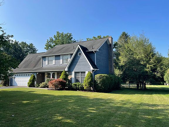 2nd image of 362 Blackbird Way