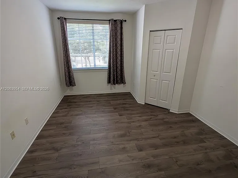 6831 SW 44th St #203 — Photo 9