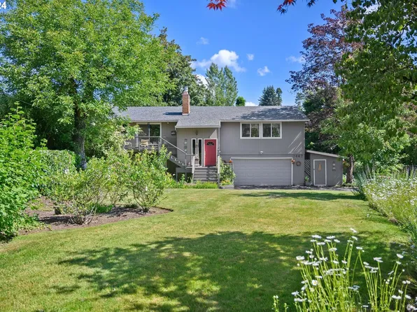 1447 Holly St, West Linn, OR 97068