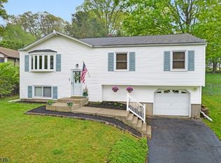 642 Succasunna Rd, Landing, NJ 07850