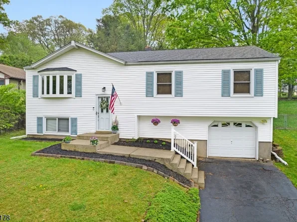 642 Succasunna Rd, Mount Arlington Boro, NJ 07850