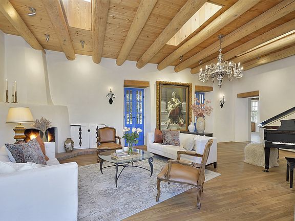 2nd image of 1846 Sun Mountain Dr