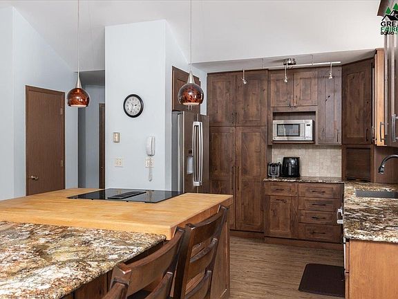 3rd image of 2511 Saint Elias Dr