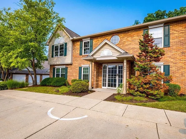 3681 W Galbraith Rd Unit 27, Cincinnati, OH 45247