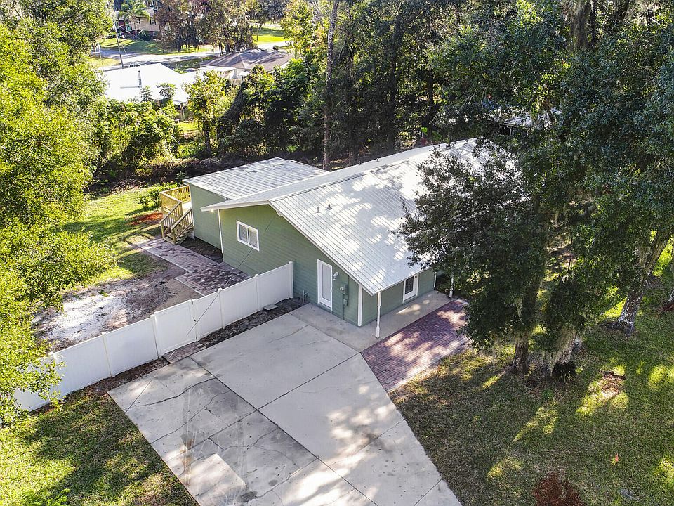 1st image of 271 Wisteria Road