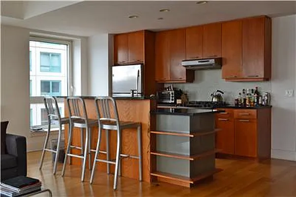 Sold by Domus Realty | media 5