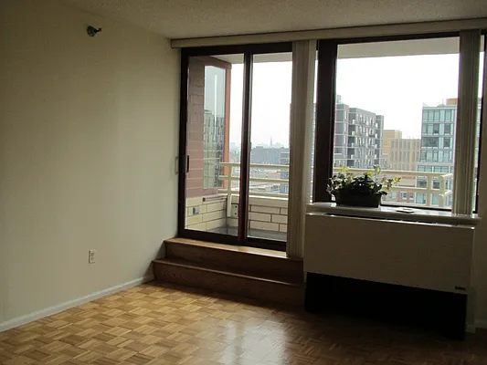 Sold by CityView Real Estate Inc. | media 8
