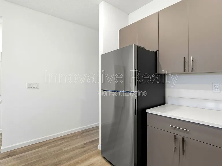 Venture Apartments — Photo 97