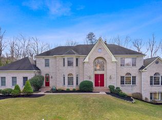 11210 Albermyrtle Rd, Potomac, MD 20854