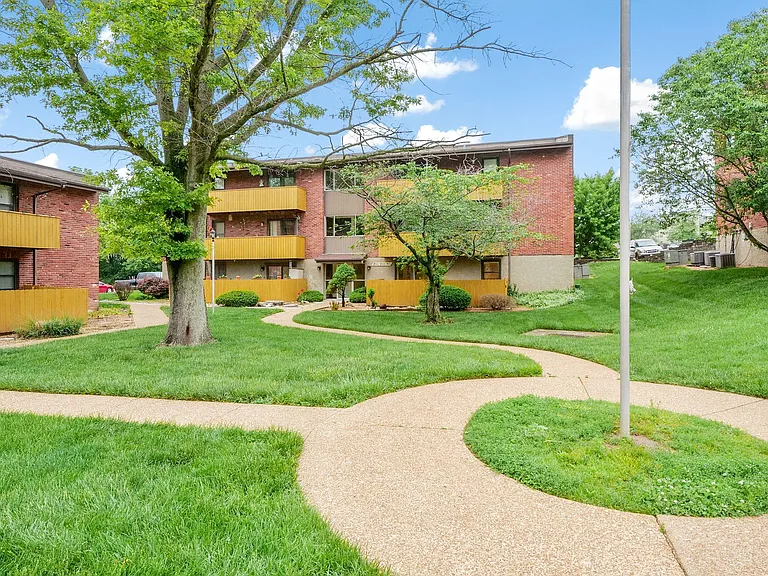 1182 Calley Dr #1 — Photo 13