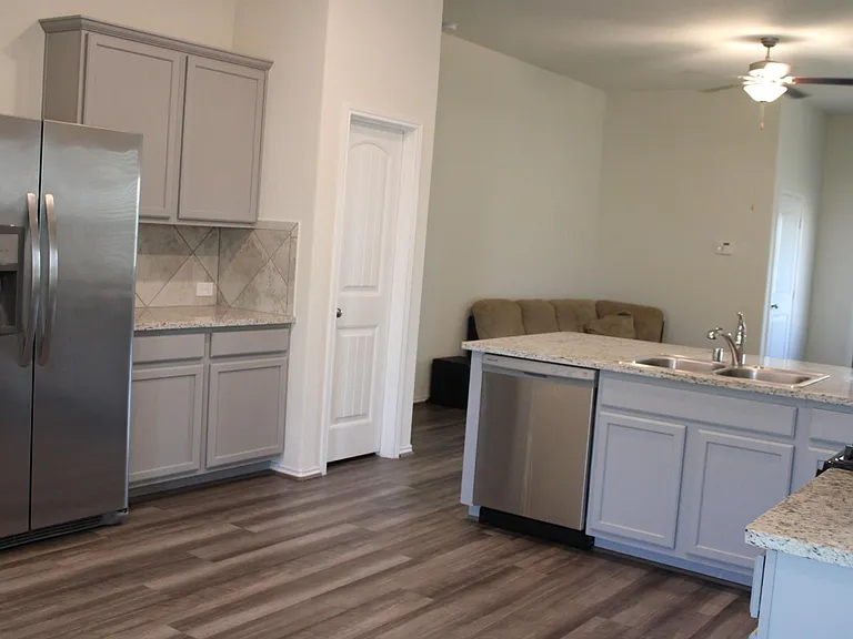 9810 Copper Ranch Trl — Photo 4