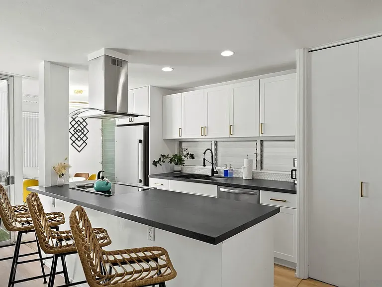 1771 Torrance St #1 — Photo 23