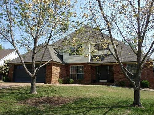 1st image of 2609 S 87th Dr