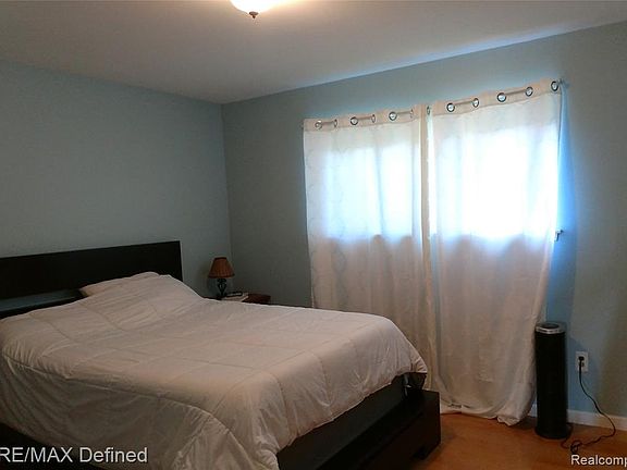3rd image of 3148 Otter Dr